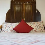 La Pecora Nera Bed & Breakfast 3*