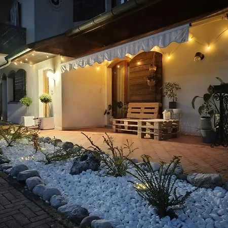 La Pecora Nera Bed and Breakfast 3*