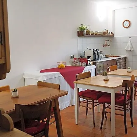 住宿加早餐酒店 La Pecora Nera 贝卢诺